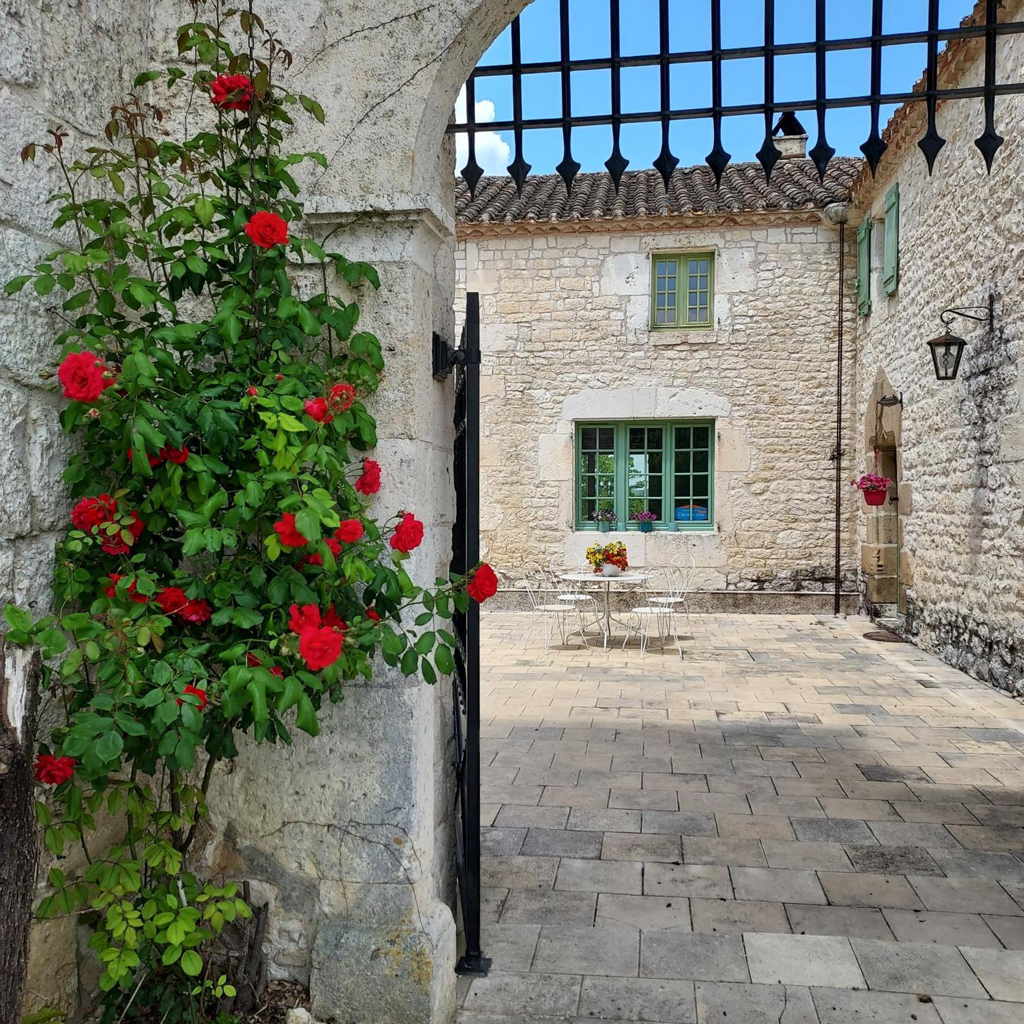 Hotel Le Moulinal47 à Courbiac Extérieur photo